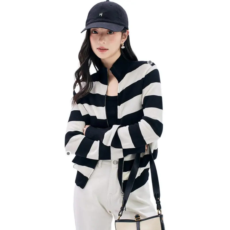 Dajia Poetry Knitwear Women's Black White Stripes-2
