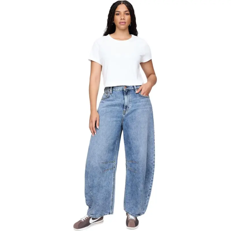 GAP Jeans Women's Medium Washed-2