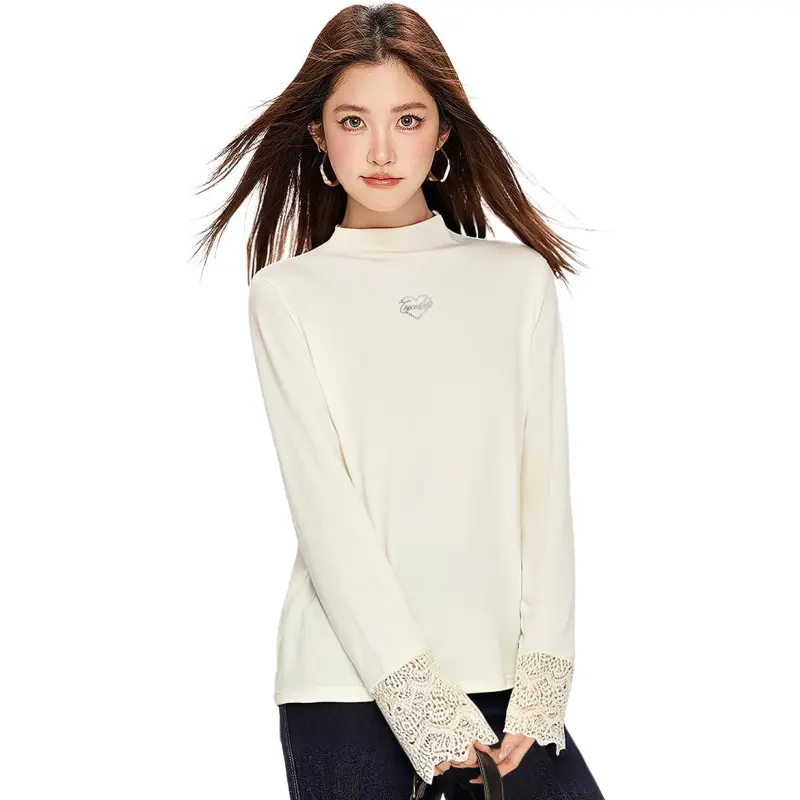  CHOCOOLATE T Shirt Women's Cream White-1