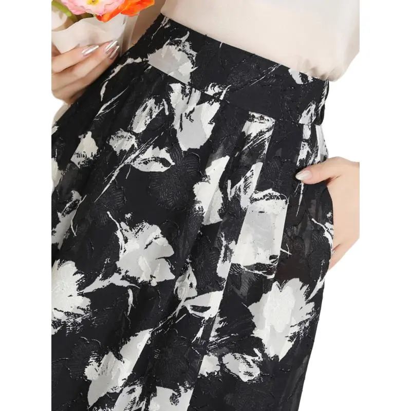 YIRANCHUN Casual Long Skirt Women's Black With White Floral-2