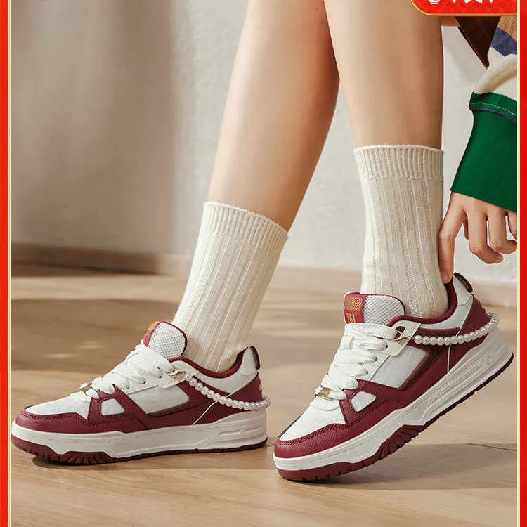 361° Anti Slip Wear Resistant Low Top Skateboard Shoes Women's White Red-2