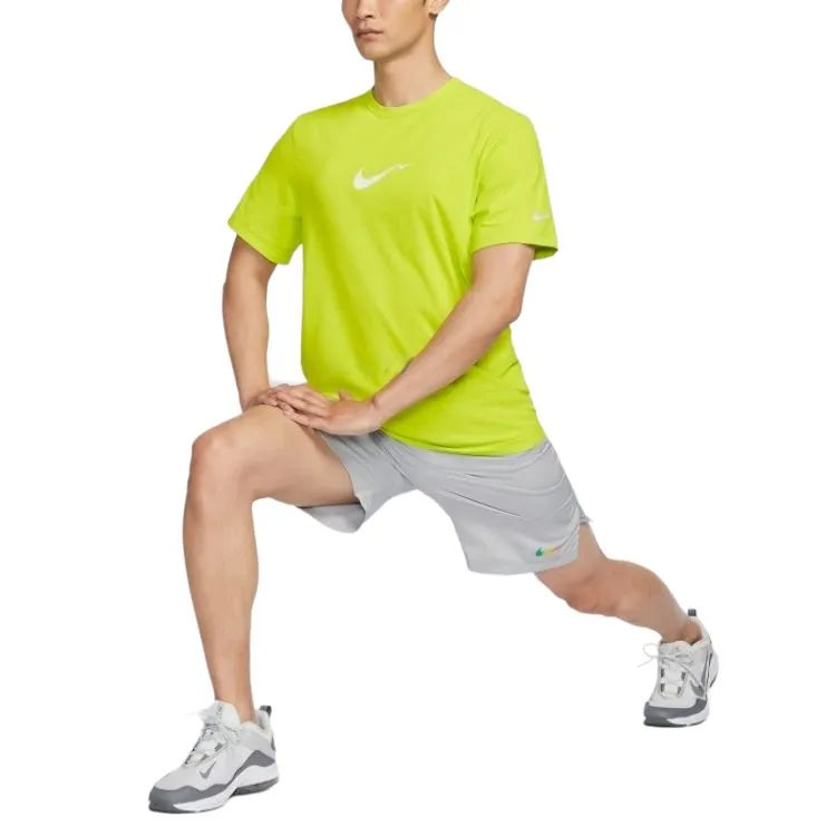 Nike HYVERSEDri Fit T Shirt Men's Yellow-2