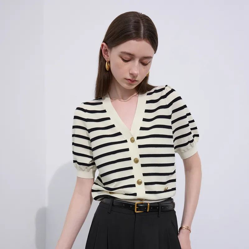3COLOUR Sweater Women's Black White Stripes-2