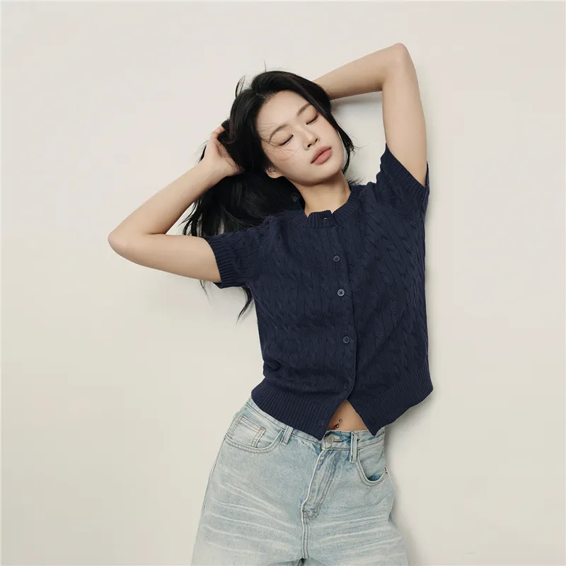 UNIQLO Knitwear Women's-22