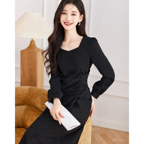 Like The Age Of Water Long Sleeved Dress Women's Black
