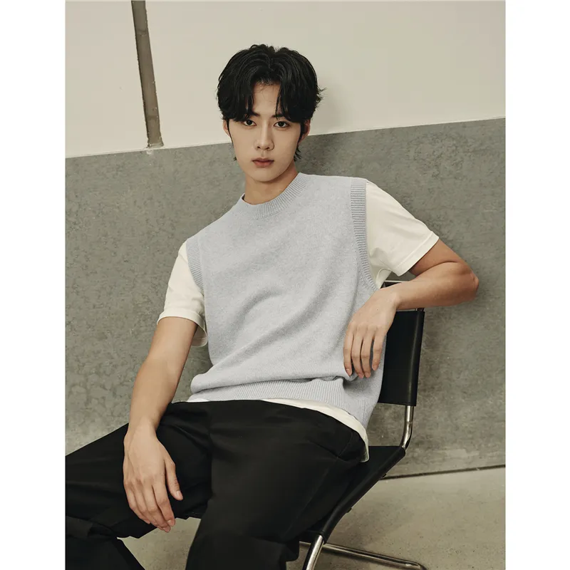 UNIQLO Knitwear Men-11