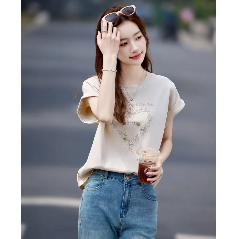 Still quiet T Shirts Women's Apricot-1