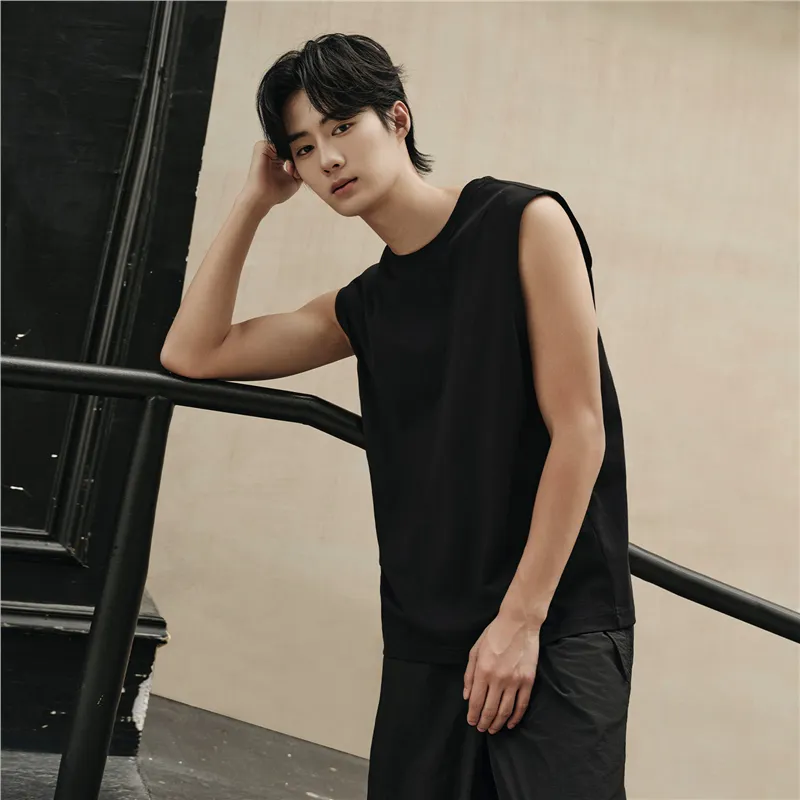 UNIQLO Tank Tops Men-3