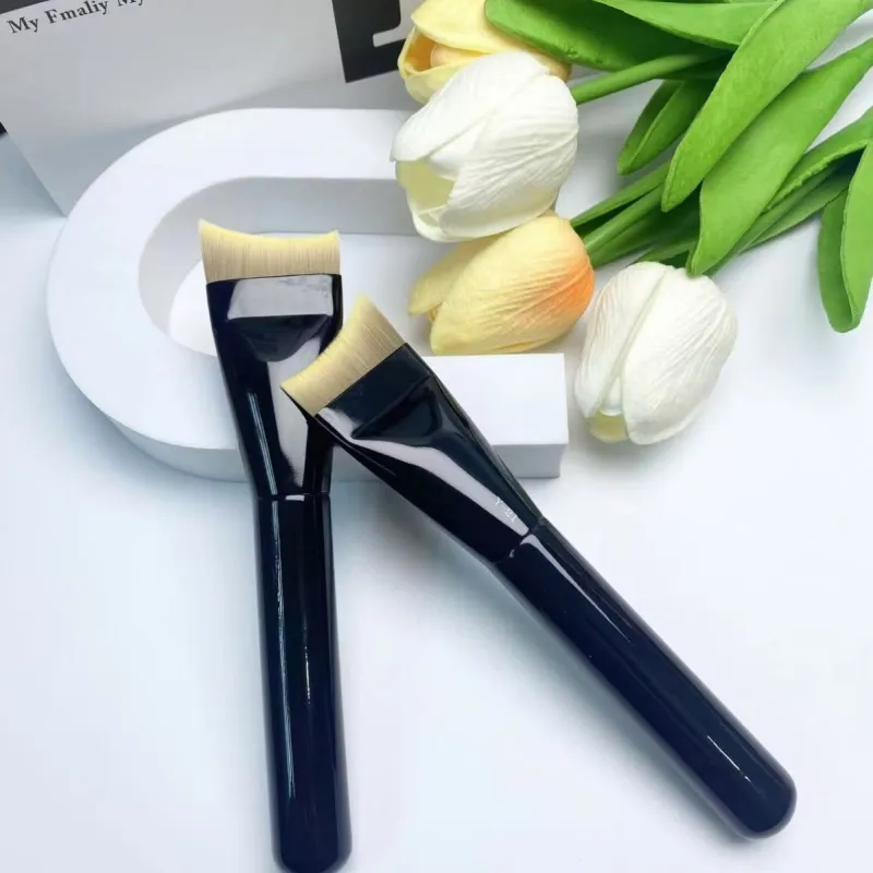 XIBI Crescent Foundation Brush Large Size Flat Toe Blade Lightweight Base Brush Curved Facial Mask Brush-2
