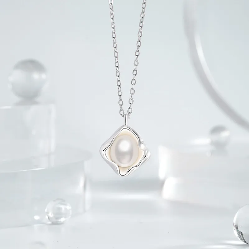 YINGNIXINDONG Freshwater Pearl Necklaces Women's-2