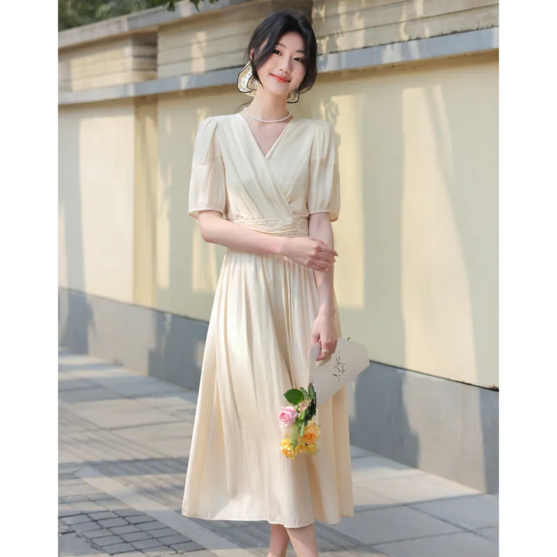 Like The Age Of Water Short Sleeved Dress Slim Fit Women's Apricot-1
