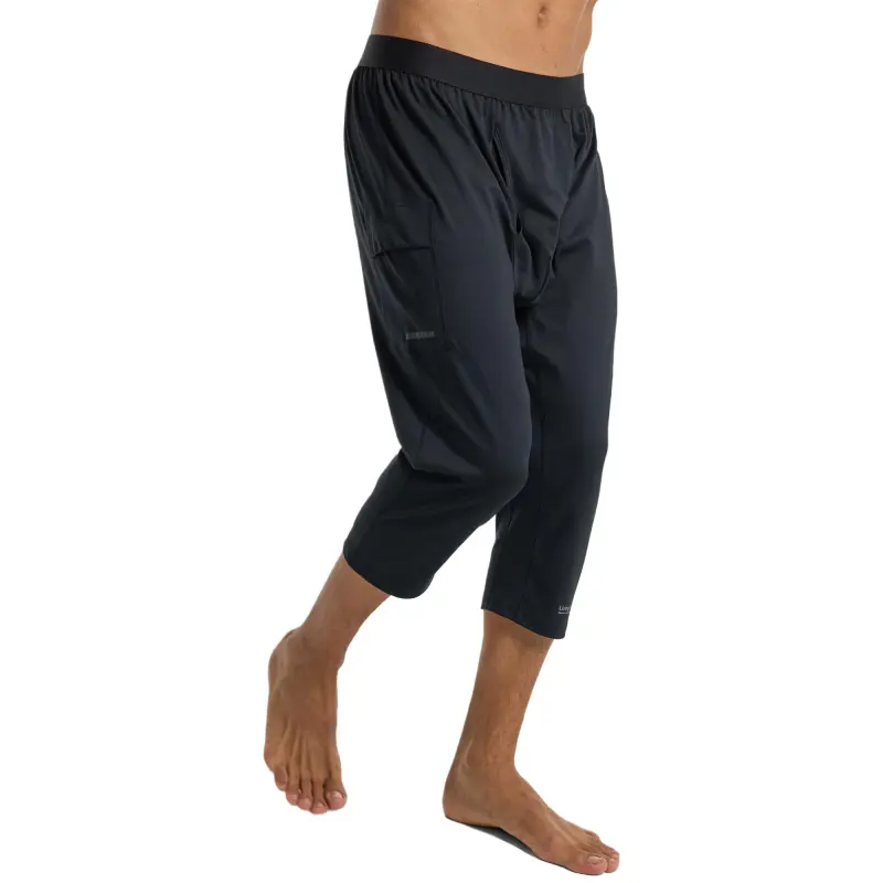 BURTON MIDWEIGHT Base Layer Three-Quarter Boot Casual Shorts Men's Black-1