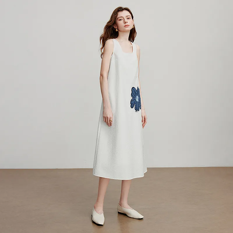 Initial Language Sleeveless Dress Women's-9