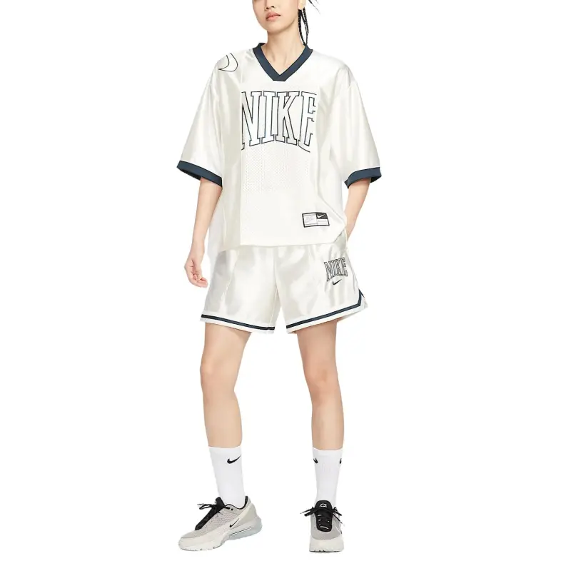 Nike Logo embroidered Shorts-3