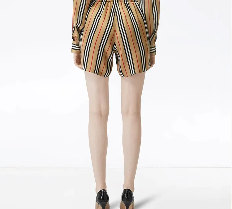 Burberry Icon Stripe Shorts Beige-2
