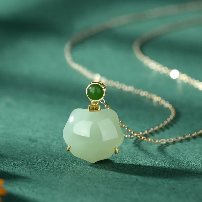Royal Heaven's Choice Hetian Jade Green Jade Unisex-1