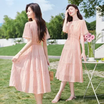 Like The Age Of Water Short Sleeved Dress Women's Pink