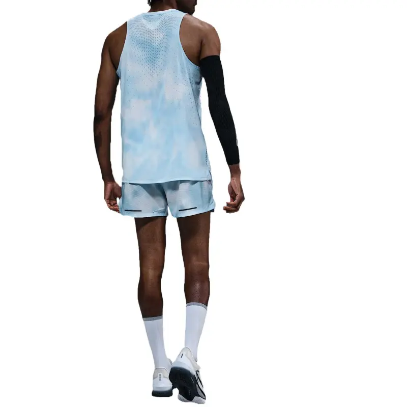 Nike Running Division Breathe Men's Dri FIT Adv Running Tank Top-3