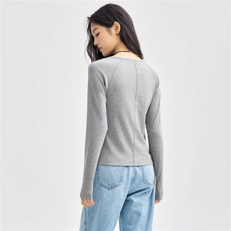 UNIQLO T Shirts Women's-10