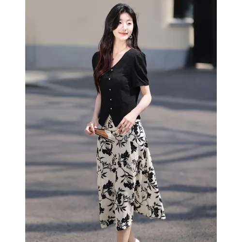 Like The Age Of Water Skirt Set Women's Black
