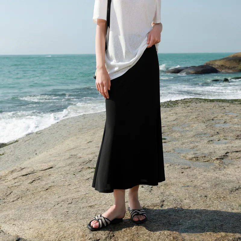 3COLOUR Casual Long Skirt Women's Classic Black-2