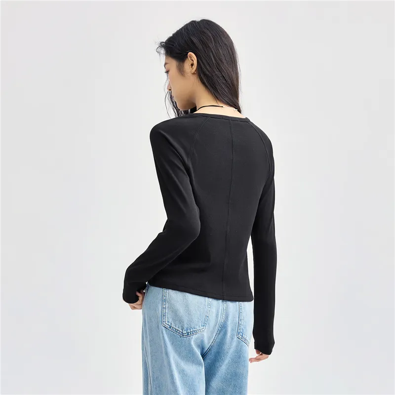 UNIQLO T Shirts Women's-16