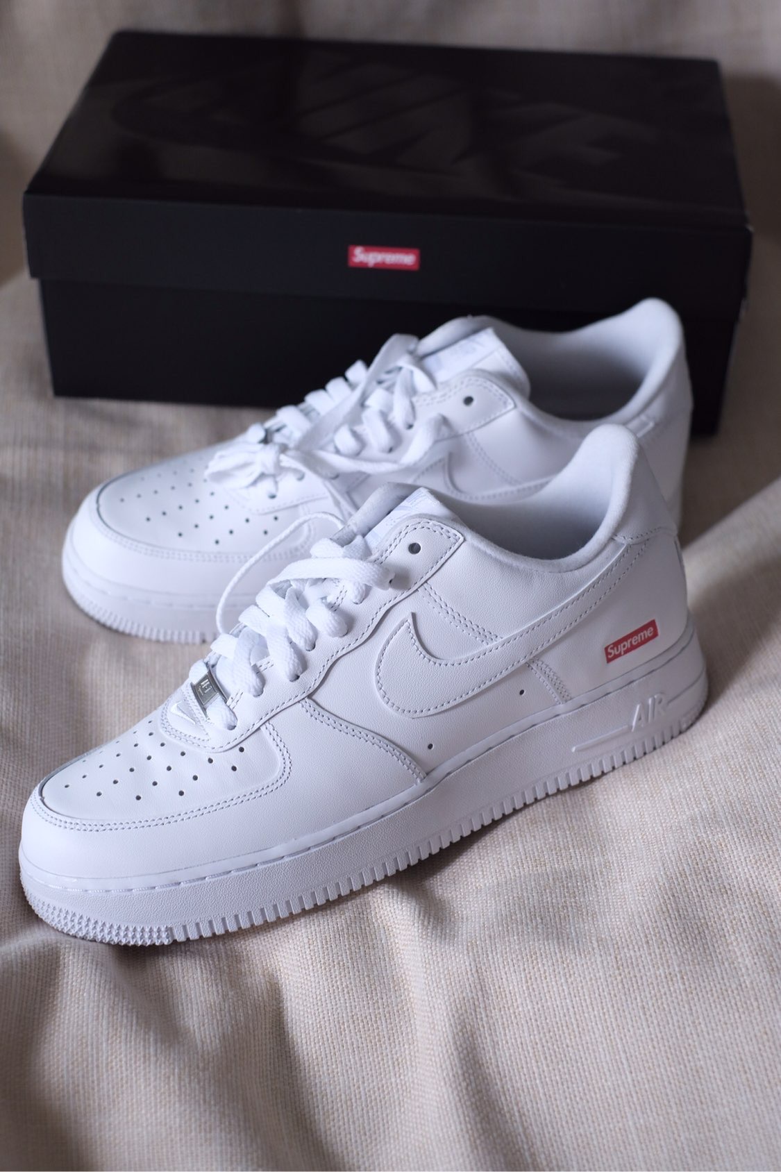 Supreme x Nike Air Force 1 Low 'box logo' - POIZON Supreme x Nike Air Force 1 Low 'box logo' - POIZON