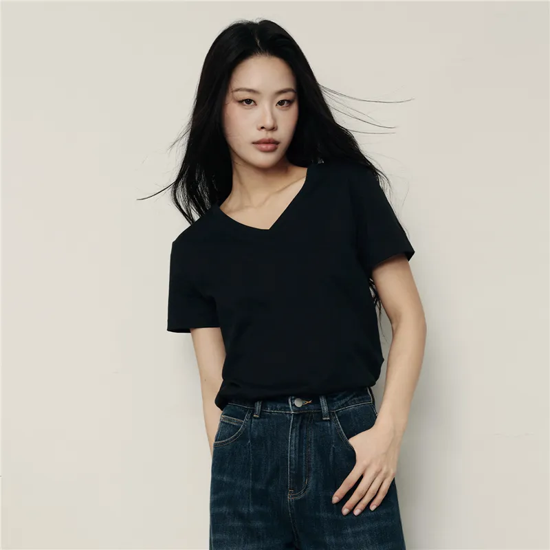 UNIQLO T Shirts Women's-24