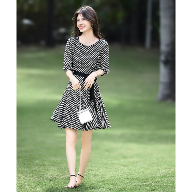 Still Quiet Short Sleeved Dress Women's Black White-3