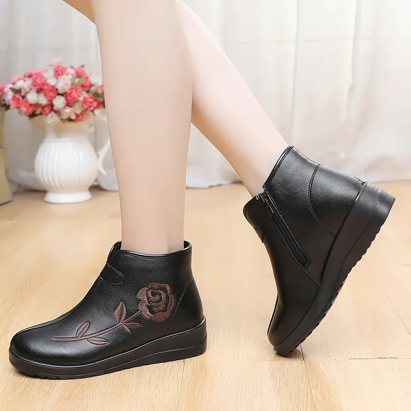 Captain Illy Ankle Boots Unisex Black-2