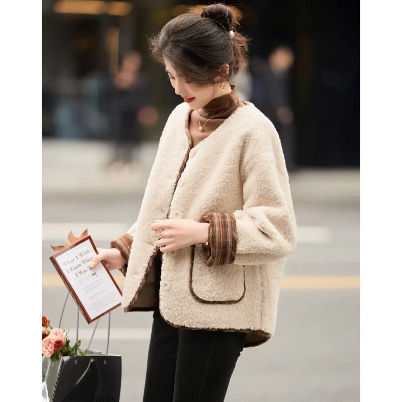 Like The Age Of Water Winter Velvet feel Coat Women's Ecru-1