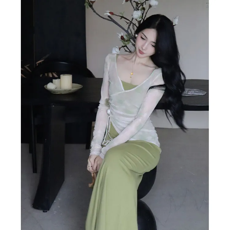 HeartyBite Skirt Set Women's Apricot External Shirt+Green Camisole Dress-4