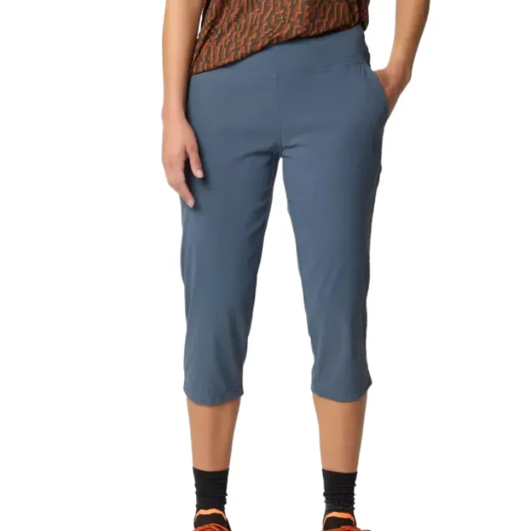 MOUNTAIN HARDWEAR Casual Shorts Women's-1
