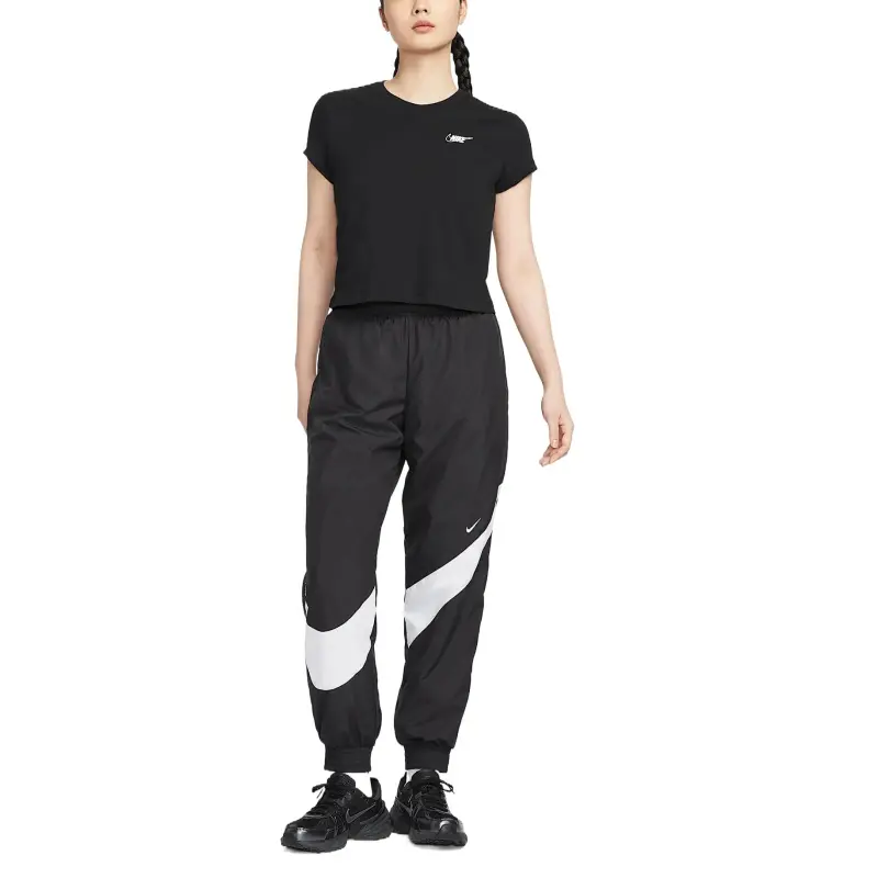 Nike Sportswear Club Women's Short Sleeve Cropped Graphic T Shirt-2