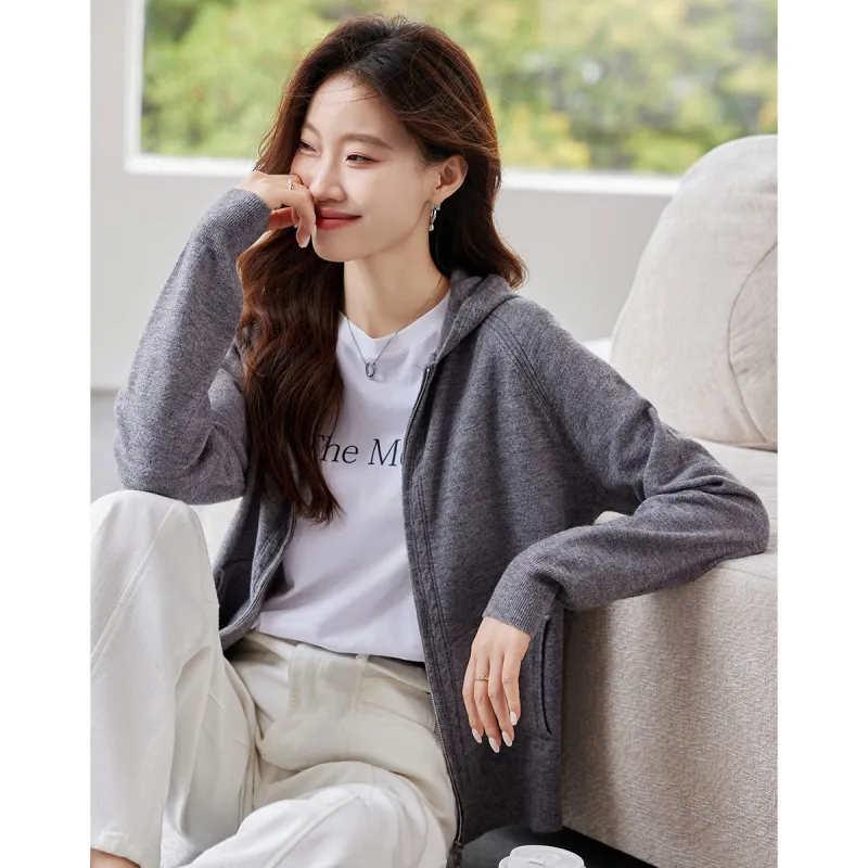 Love Elaine Knitwear Women's Gray-3