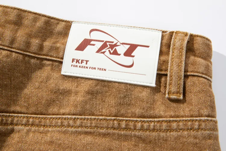 Embroidered Hole Jean