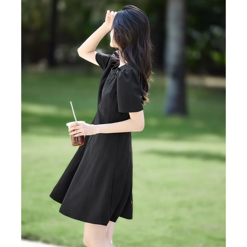 Still Quiet Short Sleeved Dress Women's Black-4