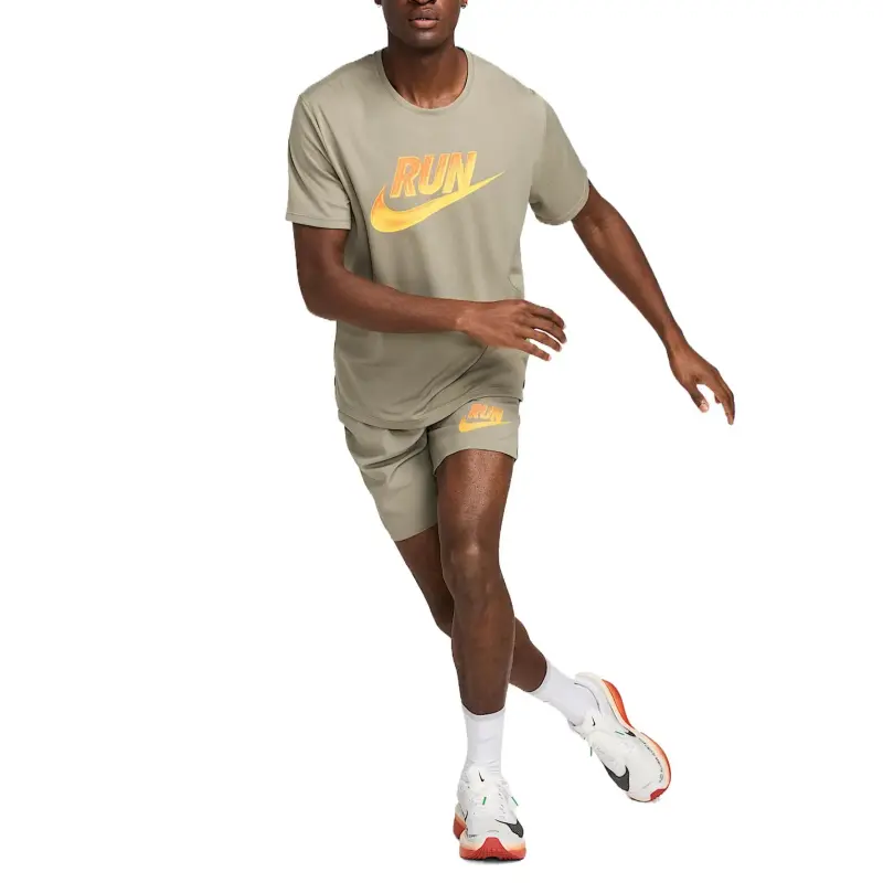 Nike Challenger Run Energy Men's Dri FIT 7' Unlined Running Shorts-3