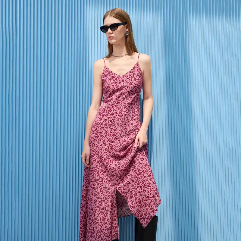 3COLOUR Slip Dresses Women's Rose Red Floral-2