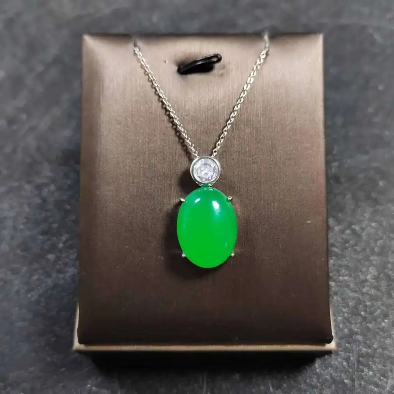 JUNWEN Chalcedony Necklaces Unisex-2