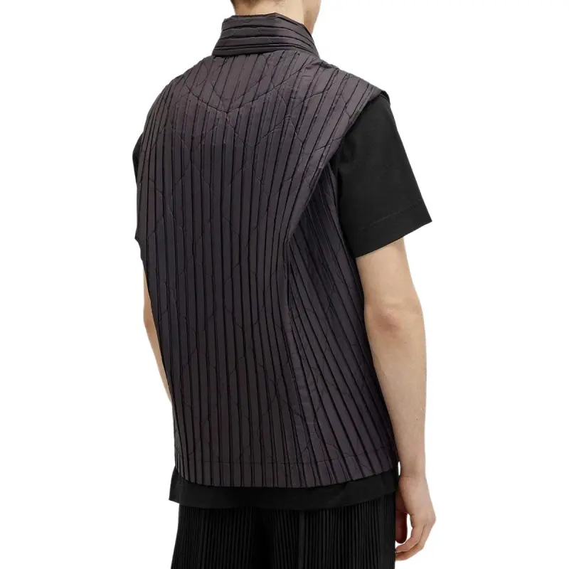 Homme Plissé Issey Miyake Pleated Zip up Gilet-2