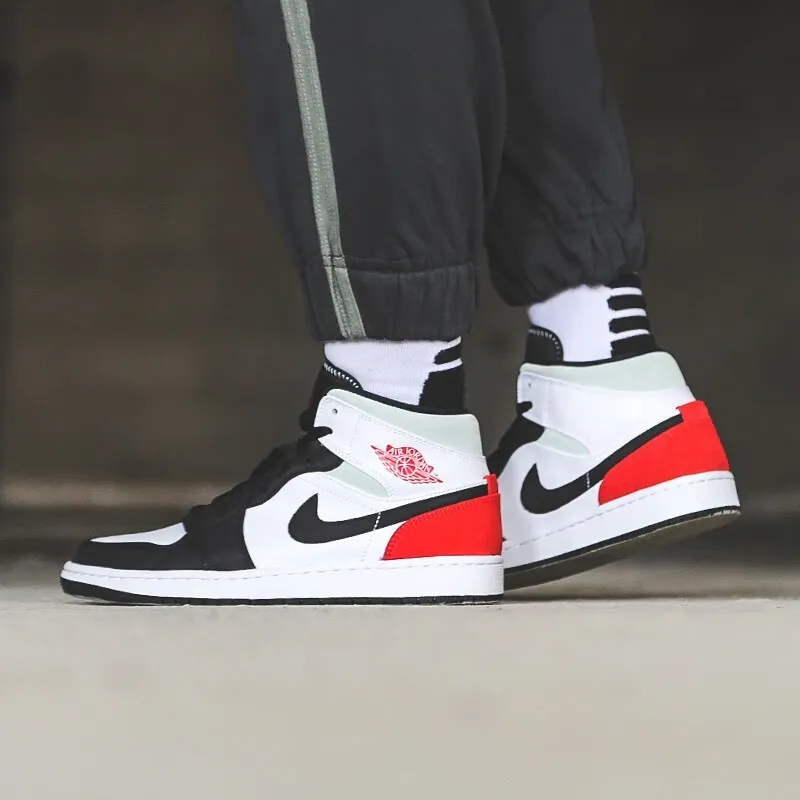 Jordan 1 Mid SE White Black Red Spruce GS-1