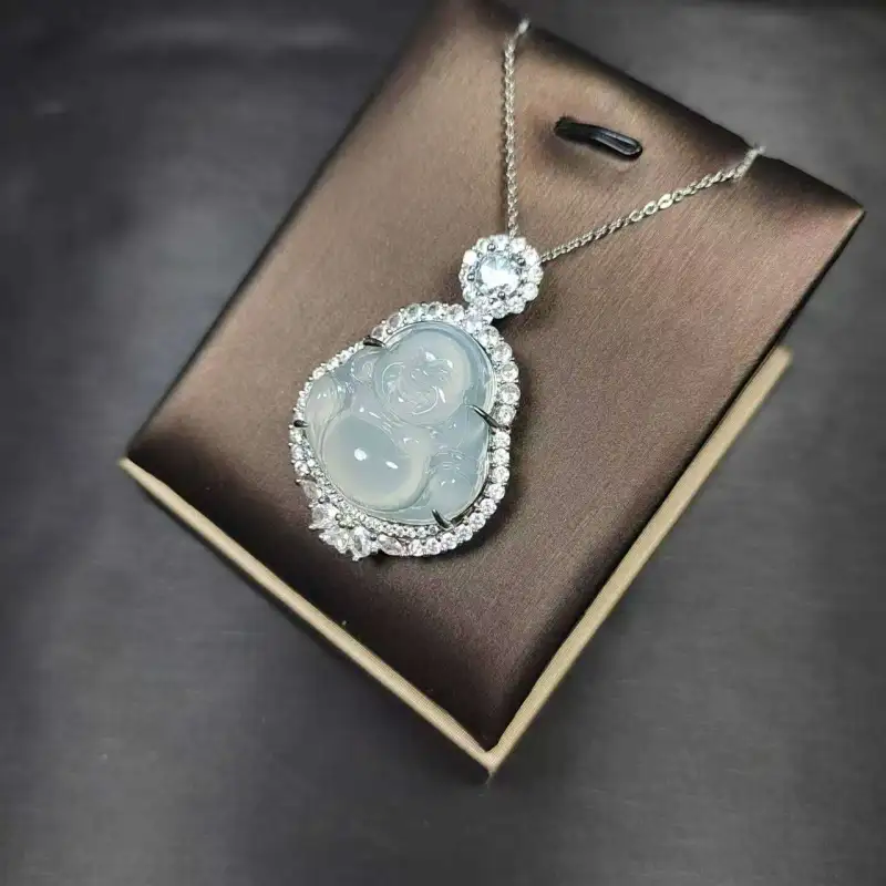 JUNWEN Chalcedony Necklaces Unisex-3