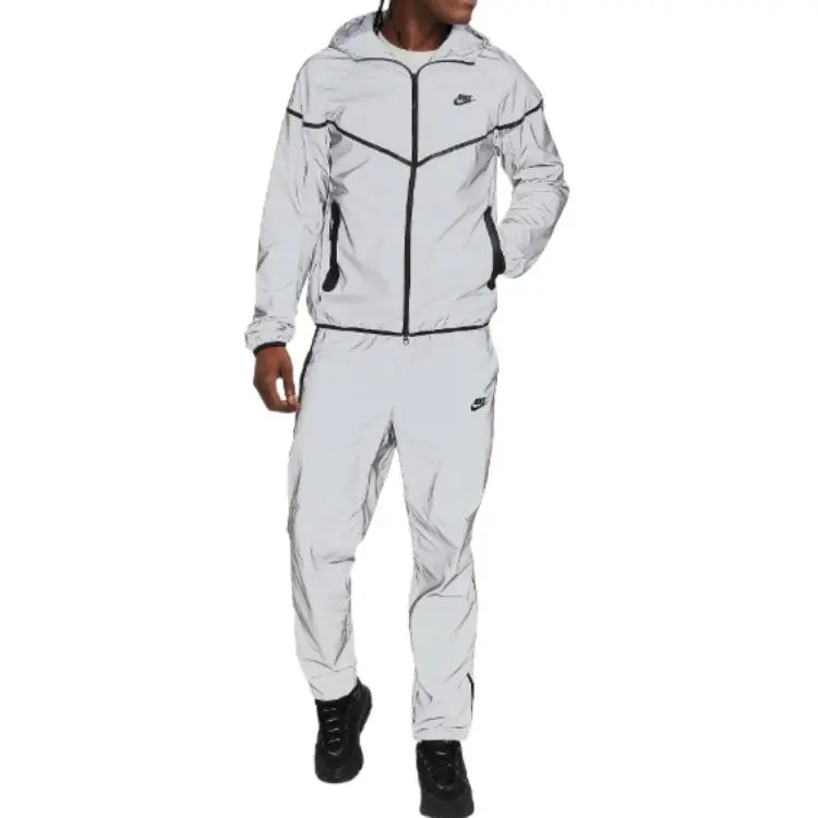 Nike Tech Woven Flash Jacket-3