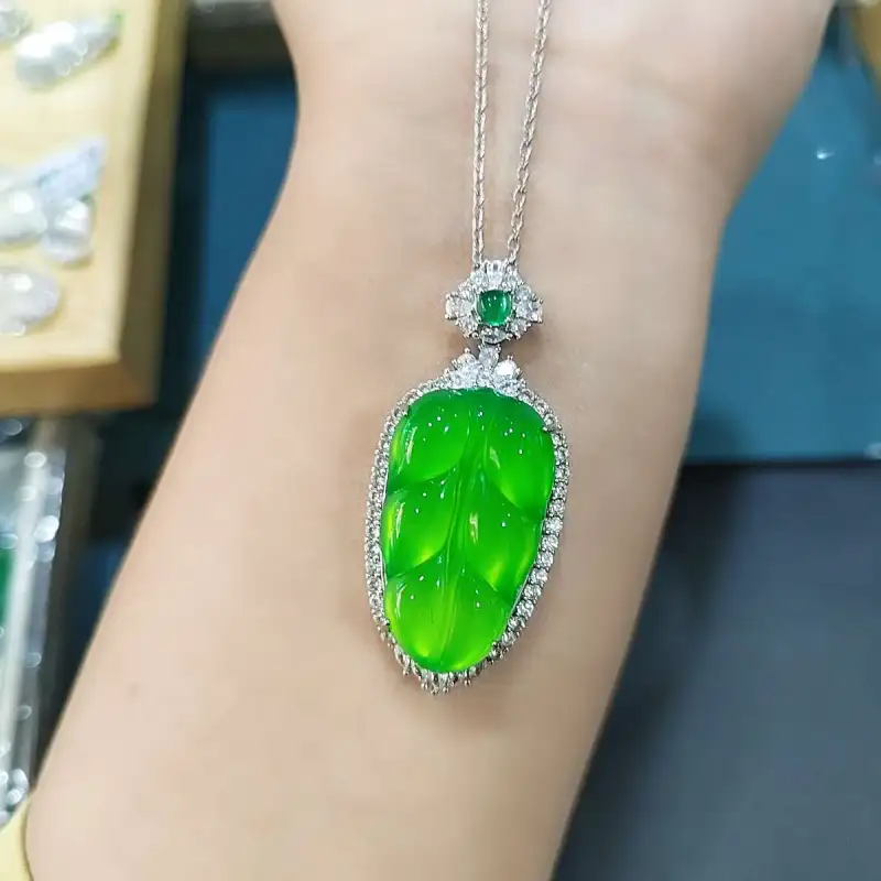Gifts Chalcedony Jade Necklaces Unisex-12