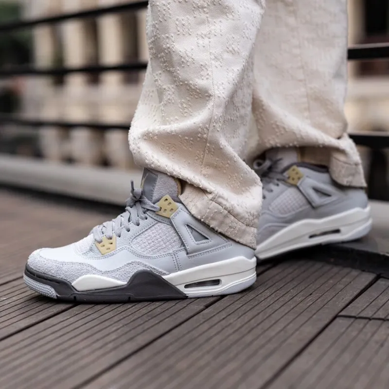 Jordan 4 Retro SE Craft Photon Dust GS-2
