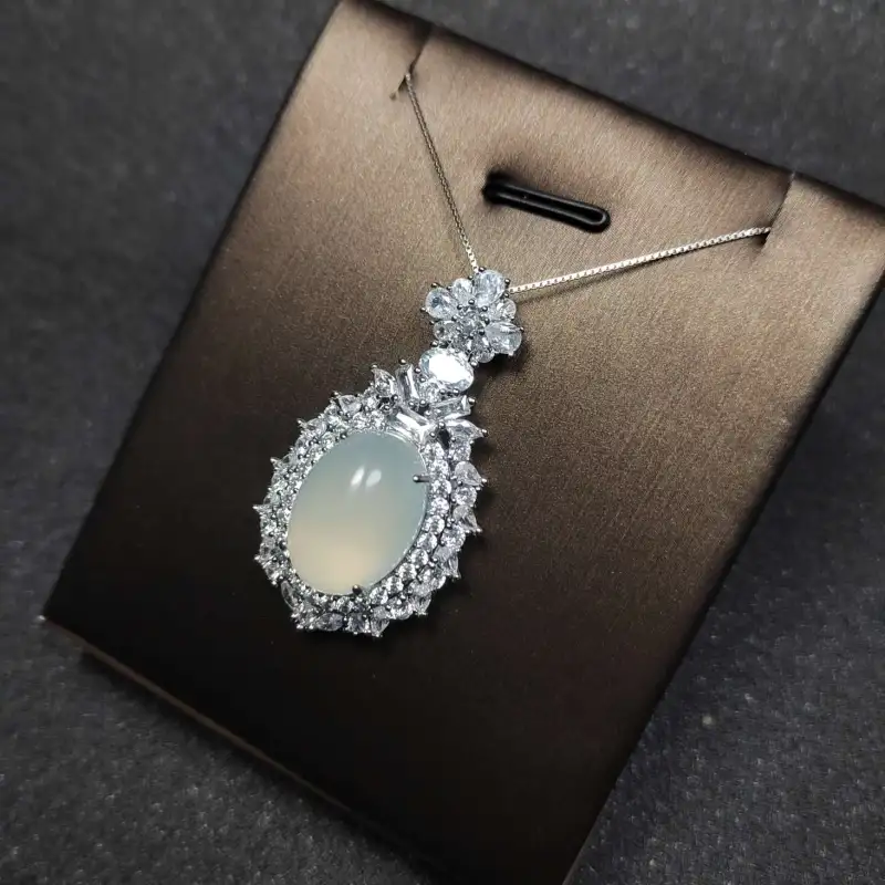 Grace Chalcedony Necklaces Women's-7