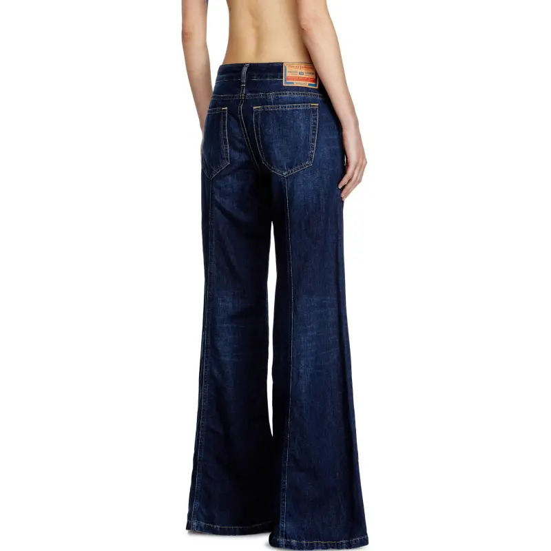 DIESEL D Akii L32 Flared Jeans-2
