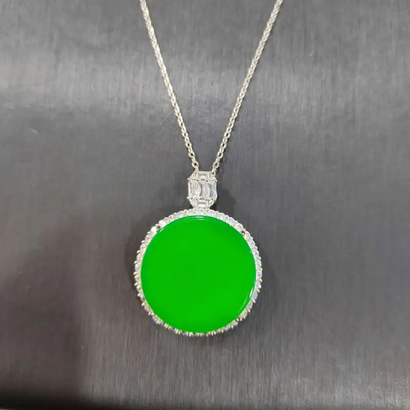 YOULING Chalcedony Jade Necklaces Unisex-1