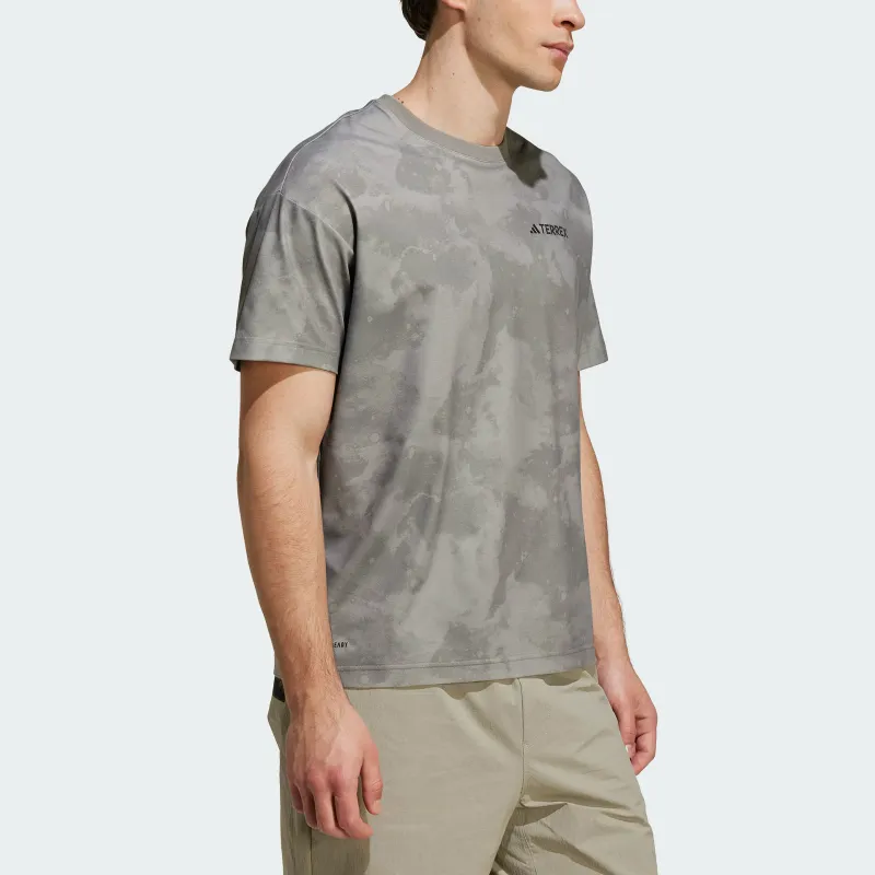 Adidas x National Geographic DisneyAEROREADY T Shirt Unisex Light Sesame Gray Umber-2